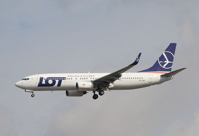 B 737-89P " SP-LWD " LOT Polish Airlines -1