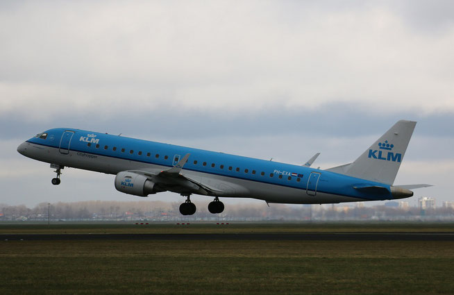 ERJ 190STD ( 190-100) " PH-EXA " KLM Cityhopper -1