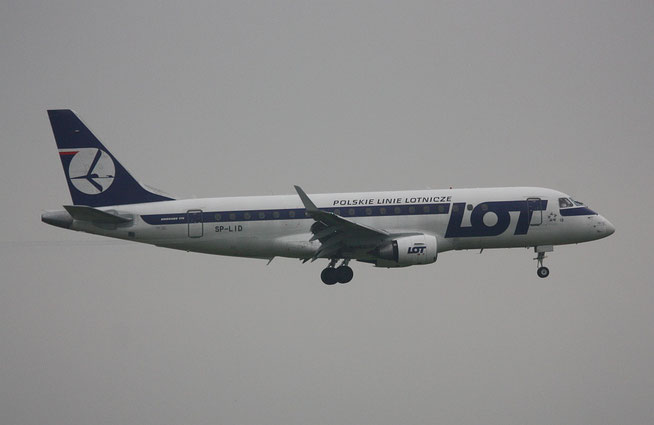 ERJ-175SD " SP-LID " LOT Polish Airlines -1