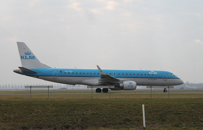 ERJ 190STD ( 190-100) " PH-EZR " KLM Cityhopper -1