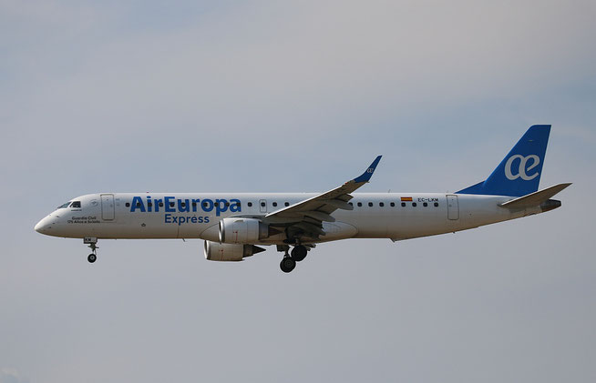 ERJ 195LR " EC-LKM " Air Europa -3