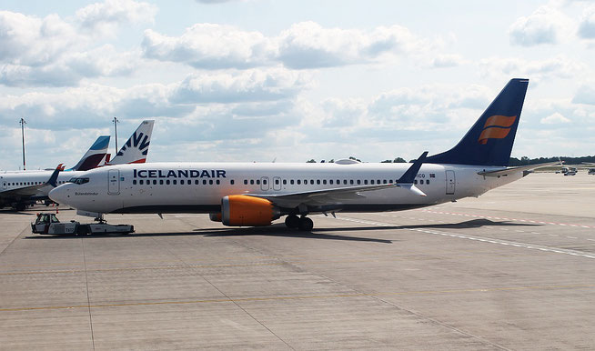 B 737-8 MAX  " TF -ICO "  Icelandair -1