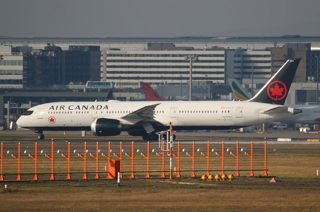 B 787-9  " C-FVLU "  Air Canada -1