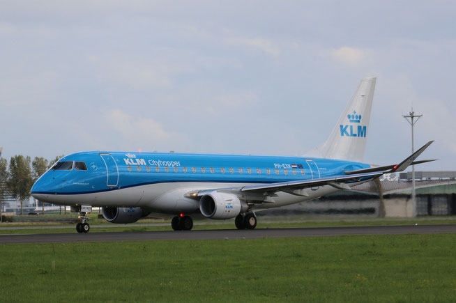ERJ 175STD " PH-EXK "  KLM Cityhopper -1