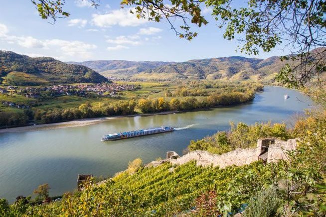 Donauschiff in der Wachau