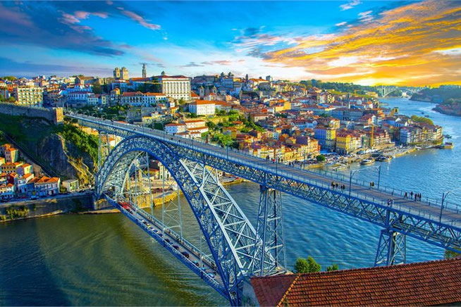 Brücke in Porto am Douro