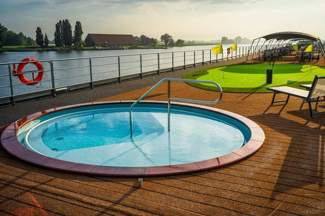 Pool auf der nickoVISION 2026