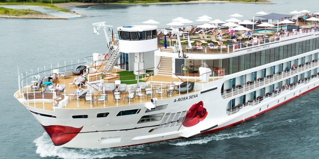 Hybrid angetriebenes Flussschiff A-ROSA SENA