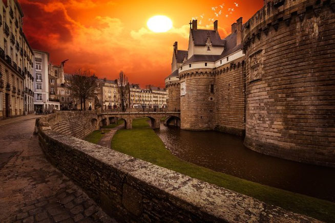 Sonnenuntergang in Nantes an der Loire