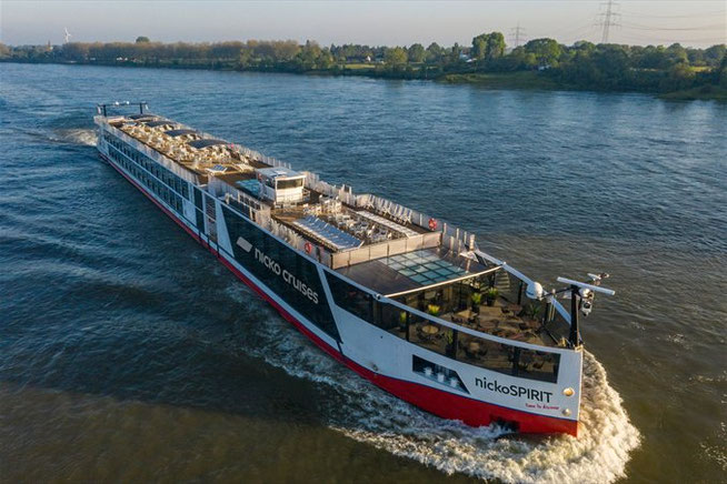 Flusskreuzfahrtschiff nickoSPIRIT auf dem Rhein 2026