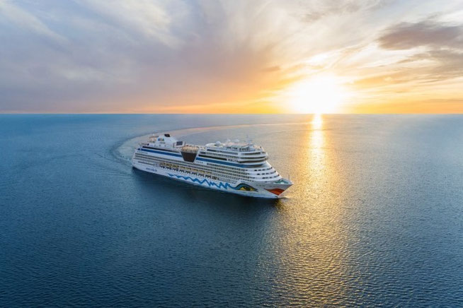 AIDAmar im Hafen