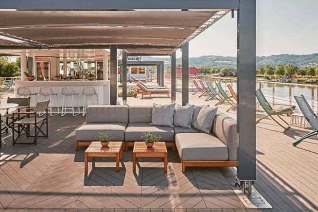 Sonnendeck auf der Riverside Mozart 2026