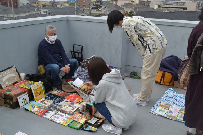 本八幡屋上古本市 Kamebooks ページ