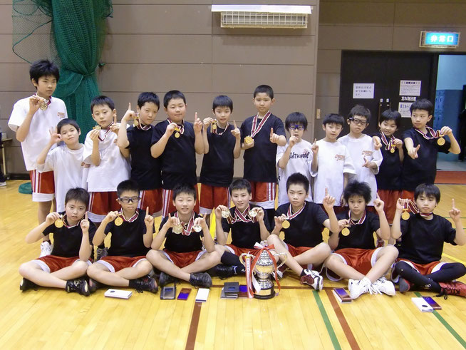 優勝：決勝戦は延長戦になり白熱した試合を見させて頂きました。