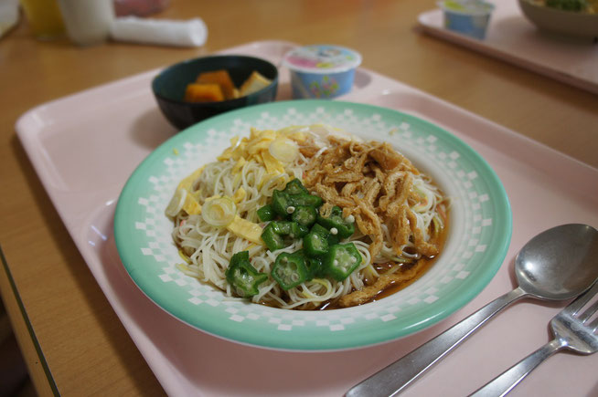 本日のお昼は「うみまち厨房特製～天の川の冷やしそうめん～」。ちなみに７月７日は「そうめんの日」です。