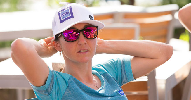 Blick nach vorne: Eva Lechner beim Weltcupauftakt in Australien © LUNA-Team