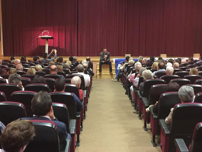 Sánchez, Cámara y Ballesta se reúnen con los pedáneos y presidentes de juntas de distrito de Murcia