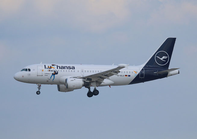 A 319-114 " D-AILU " Lufthansa -3