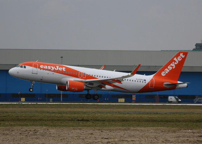 A320 G-EZPC-1