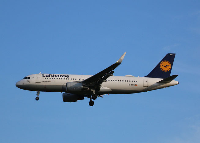 A 320-214/W  " D-AIUD "  Lufthansa -2