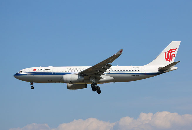 A 330-243 " B-6115 "  Air China -2