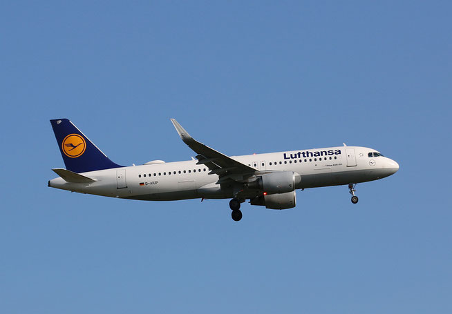 A 320-214/W  " D-AIUP "  Lufthansa -1