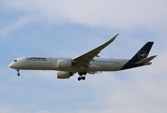 A 350-941 " D-AIXP "  Lufthansa -1