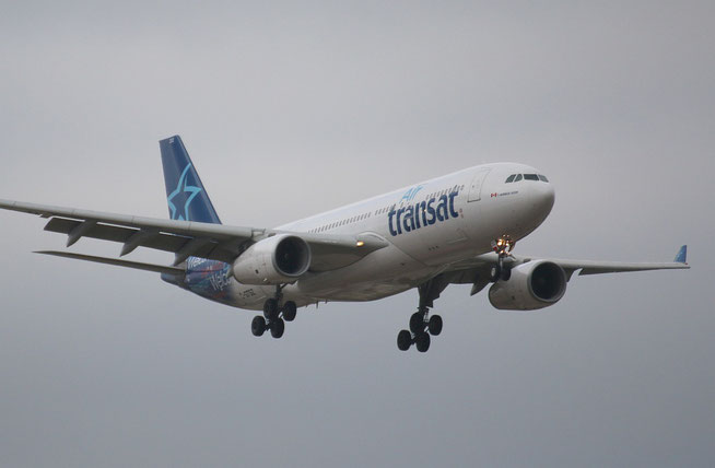 A 330-243 " C-GTSZ "  Air Transat -1