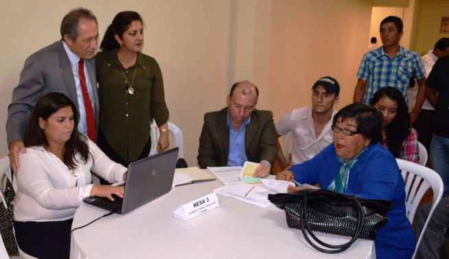 Mesa Técnica 3 en la rendición de cuentas 2014 presentada por el alcalde Deyton Alcívar. Chone, Ecuador.