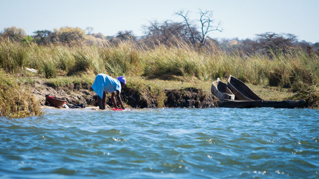 waschtag | mokoro fahrt kavango | ngepi camp | caprivi strip | namibia 