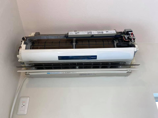 Panasonicおそうじ機能付きエアコン CS−563CXR2