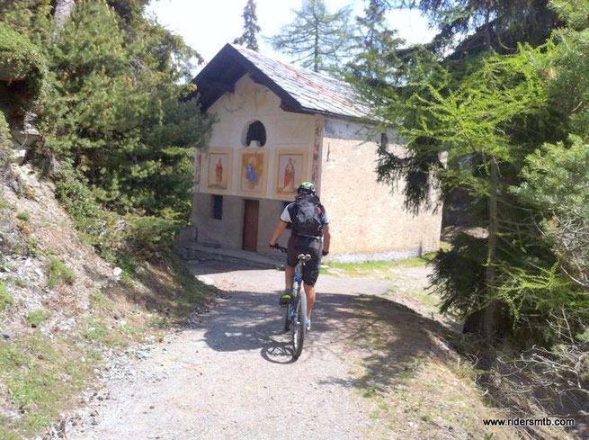 La chiesa al Colle St. Pantaleon