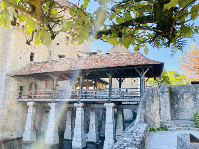Brücke zum Schloss Chillon
