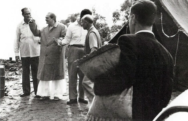8. Nariman Dadachanji, Eruch Jessawala, Francis Brabazon and Stan Adams with cushion.  Photo taken by Colin Adams, courtesy of Avatar's Abode Archives.
