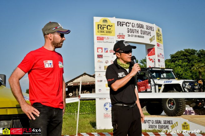 A sinistra Patrick Silvestri con Mr. Luis. J. A. Wee fondatore del Rainforest Challenge