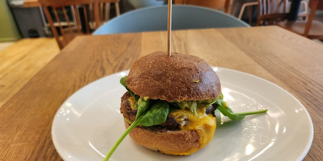 Vegan burger beet Luxembourg 