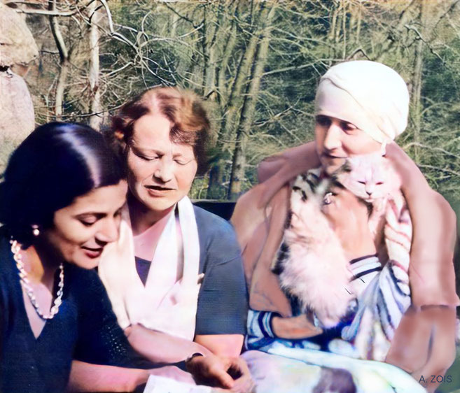 1931 Harmon : ( L-R ) Anita de Caro, Elizabeth Patterson, Princess Norina Matchabelli. Image trimmed, enhanced & colourized by Anthony Zois.