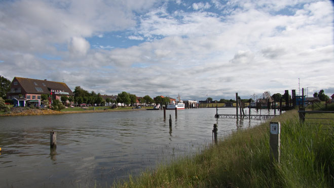 Der Hafen von Fedderwardersiel 