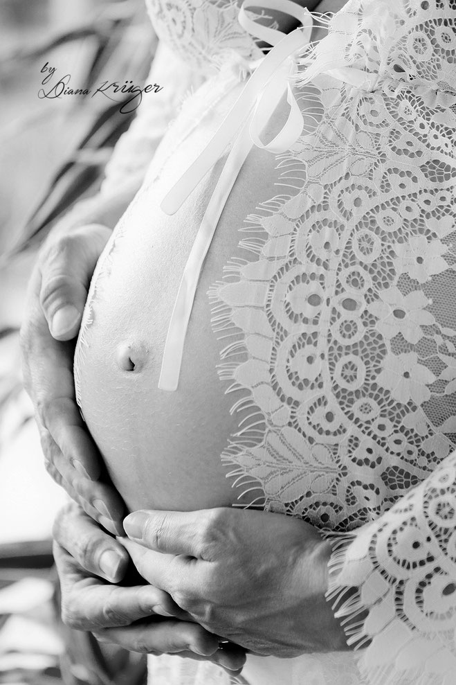 Babybauch, Schwangerschaft, Homeshooting, Fotograf Hohenstein-Ernstthal, Fotografie Diana Krüger, Babybauchfotos, Schwangerenfotografie, Homestory