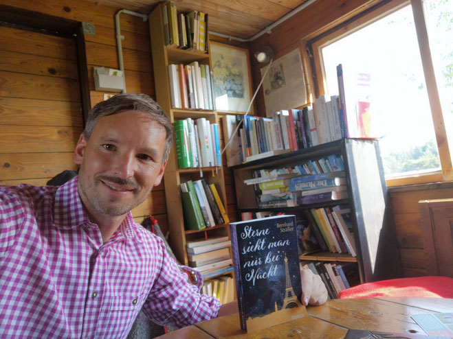 "Kein Buch wird so oft geklaut wie Deines" : )