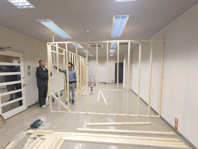 イクメンリフォームによる岐阜県岐阜市の「ネイルサロン」の新店舗の工事中！