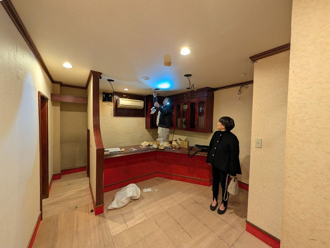 イクメンリフォームによる岐阜県岐阜市の西柳ケ瀬の「占いカフェ」の新店舗工事中！