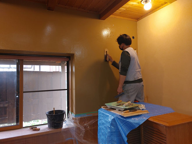 岐阜県関市の和室のじゅらく壁の塗り替え