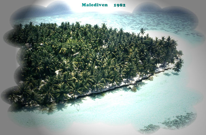 1982  --- Rundflug über die Insel Ihuru und anderen Inseln...