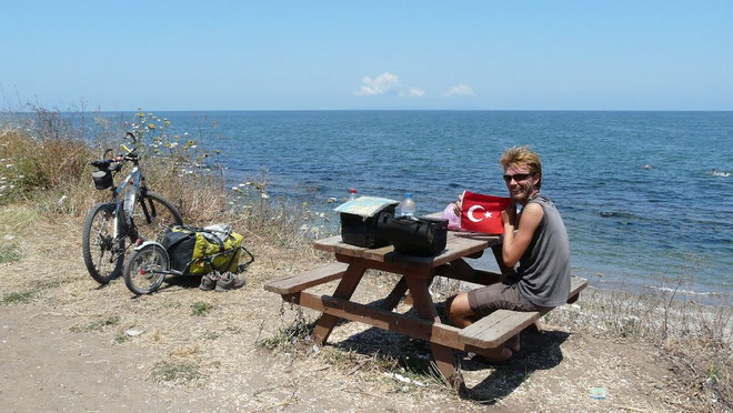 Pic-nic baignade devant la mer de Marmara