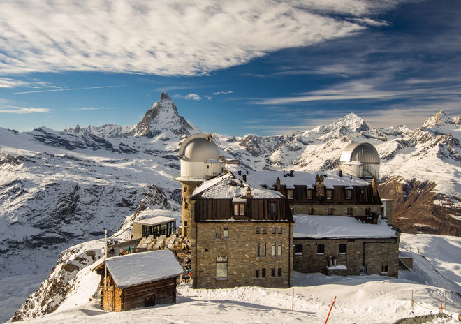am Nachmittag bereits wunderbare Sicht auf das Matterhorn - im Vordergrund das Kulmhotel Gornergrat