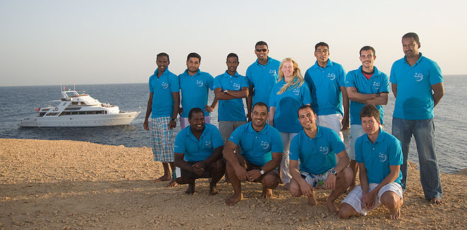 2012 - The Crew of M/Y Blue Waves - click on the left on each name