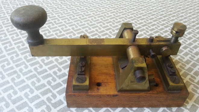 Old German GPO key Siemens & Halske style.