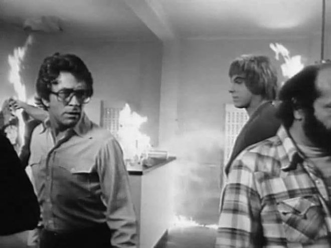 Sur le tournage de "Mort ou vif" sous la direction de Bill Bixby (Universal Television / CBS)