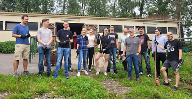 15 Mitarbeiterinnen und Mitarbeiter der Compirics GmbH verbrachten ihren Social Day auf Gut Rodeberg